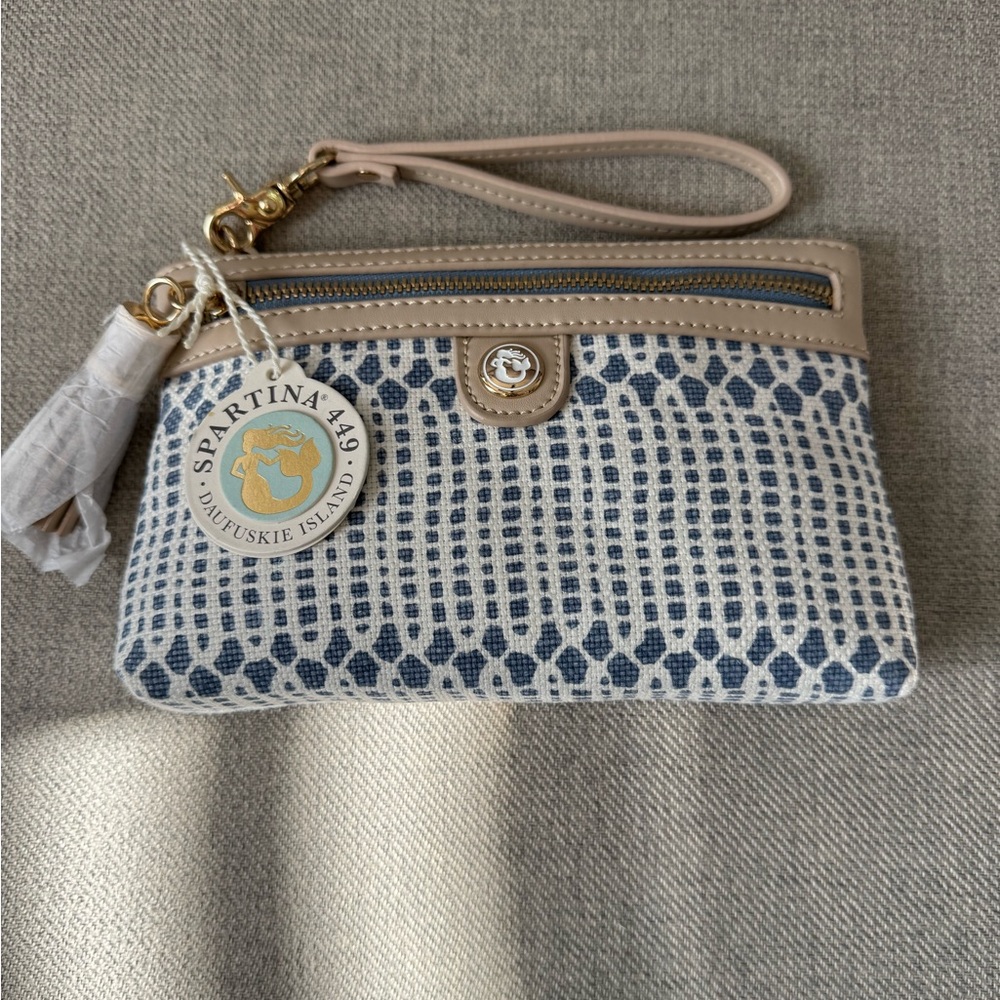 Spartina 449 Light Blue and Cream Patterned Wristlet